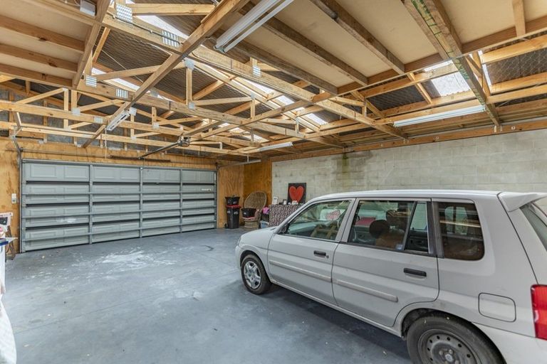 Photo of property in 1 Bowling Road, Greenmeadows, Napier, 4112