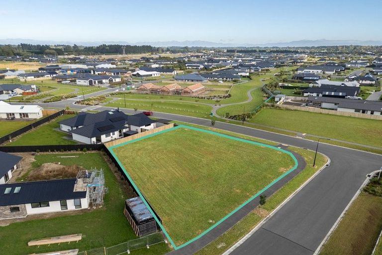 Photo of property in 2 Panama Crescent, West Melton, 7618