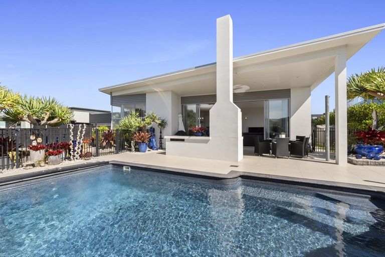 Photo of property in 4 Paraoa Crescent, Omaha, Warkworth, 0986