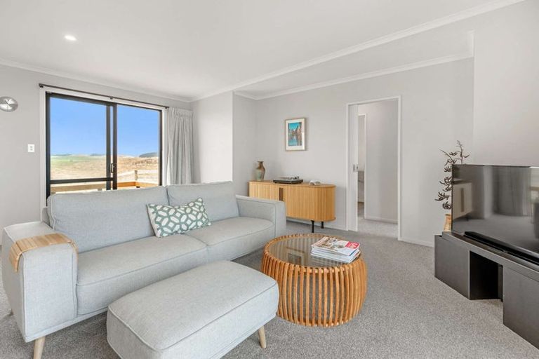 Photo of property in 23 Waipipi Road, Waverley, 4591