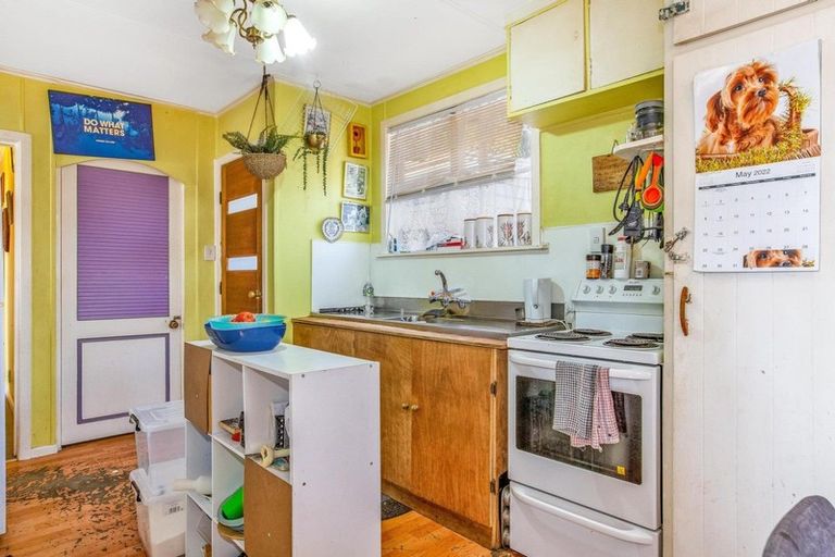 Photo of property in 108 Arahura Crescent, Waitangirua, Porirua, 5024