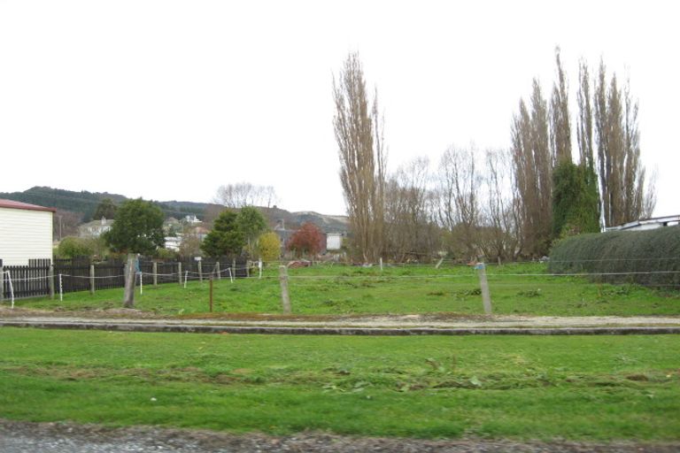 Photo of property in 12 Bridport Street, Kaitangata, 9210