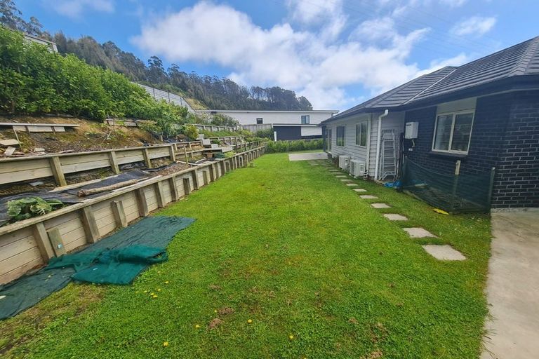 Photo of property in 55 Banks Boulevard, Whitby, Porirua, 5024