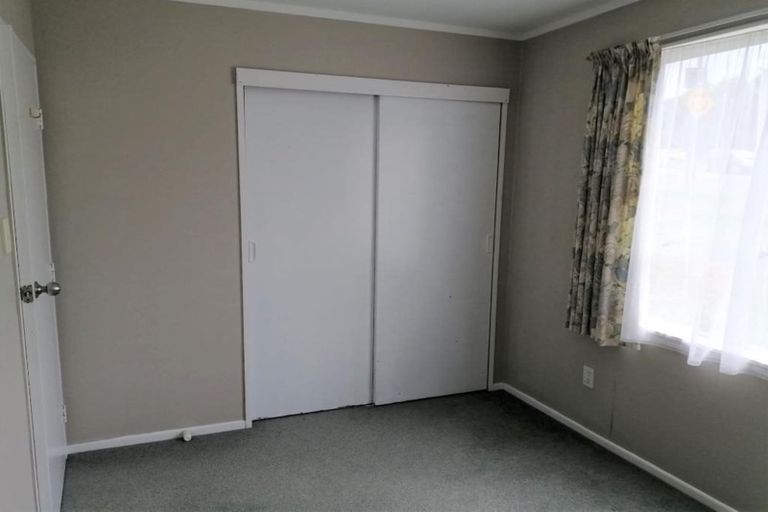 Photo of property in 111 Norana Road, Timberlea, Upper Hutt, 5018