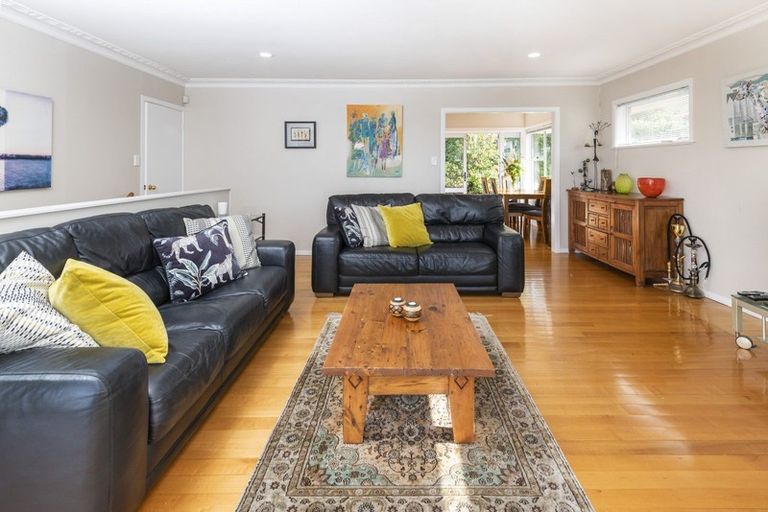 Photo of property in 38 Glenfern Road, Mellons Bay, Auckland, 2014