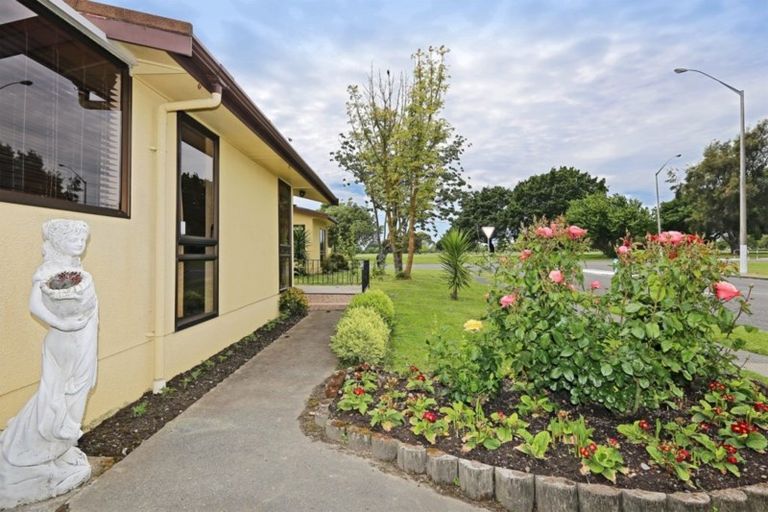 Photo of property in 397 Westminster Avenue, Tamatea, Napier, 4112