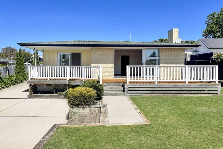 Photo of property in 1 George Place, Havelock North, 4130