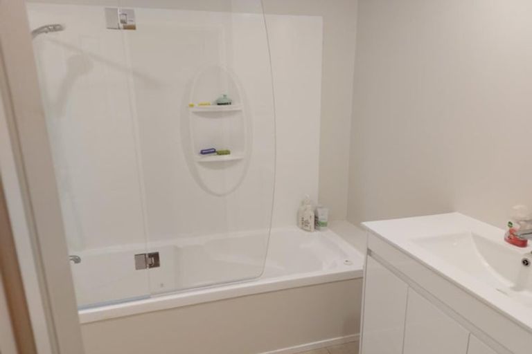 Photo of property in 15 Litchfield Place, Clarks Beach, 2122