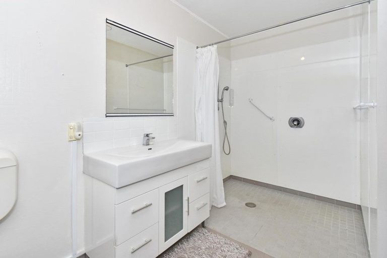 Photo of property in 5/151 Kitchener Road, Pukekohe, 2120