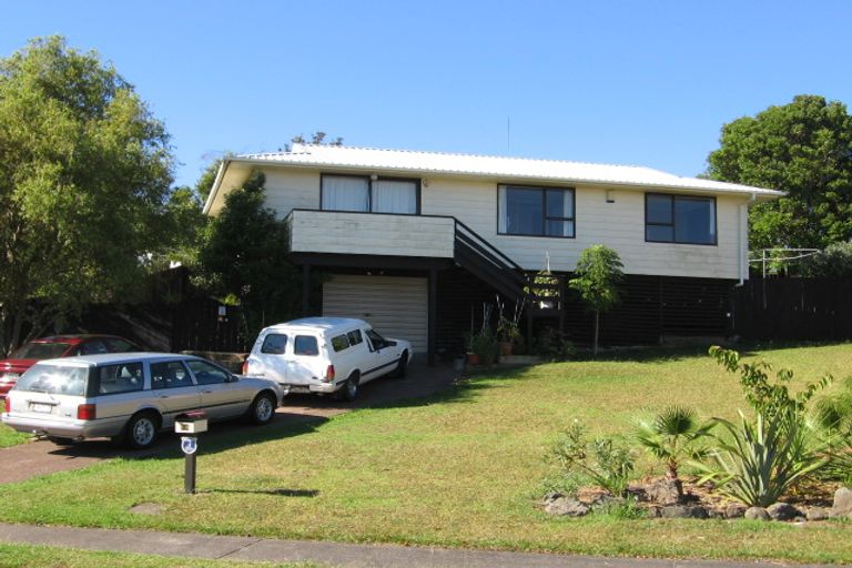 Photo of property in 19 Edgware Road, West Harbour, Auckland, 0618