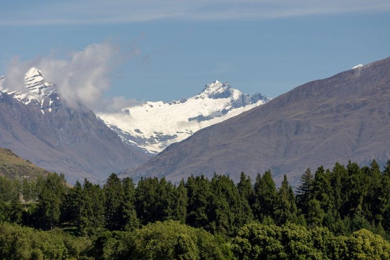 Photo of property in Meadowstone Alpha Series, 6 Tiffany Lane, Wanaka, 9305