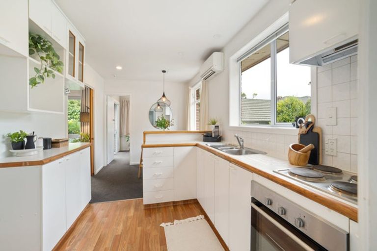 Photo of property in 58 Balrudry Street, Avonhead, Christchurch, 8042