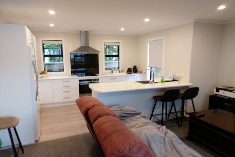 Photo of property in 16b Royal Street, Upper Hutt Central, Upper Hutt, 5018