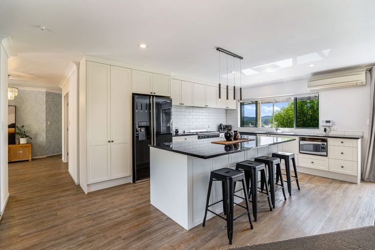 Photo of property in 46 Broadwood Rise, Kumeu, 0892