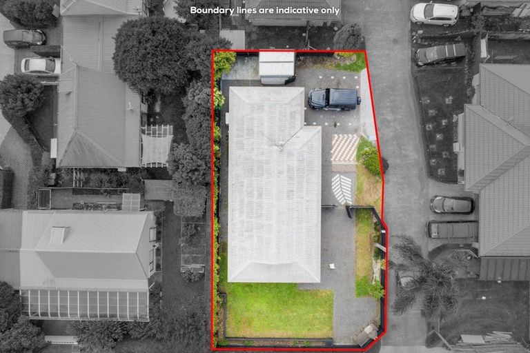 Photo of property in 70 Manuroa Road, Takanini, 2112