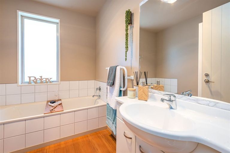 Photo of property in 168 Rolleston Drive, Rolleston, 7614