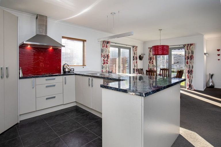 Photo of property in 6 Holdom Place, Clyde, 9330