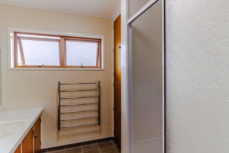 Photo of property in 3 Dolbel Street, Taradale, Napier, 4112