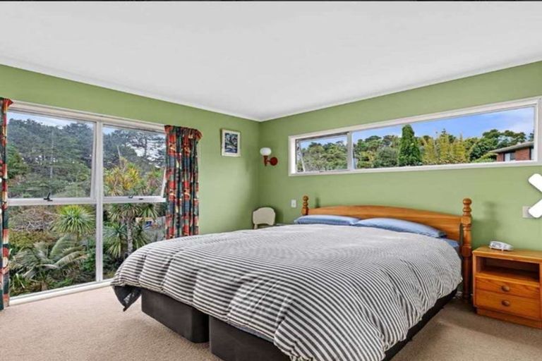 Photo of property in 80 Ravenwood Drive, Forrest Hill, Auckland, 0620