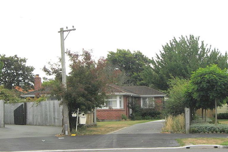 Photo of property in 12 Tavendale Place, St Albans, Christchurch, 8052