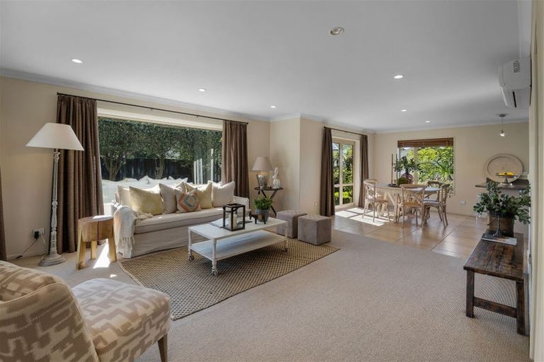 Photo of property in 52 Skyedale Drive, Harewood, Christchurch, 8051