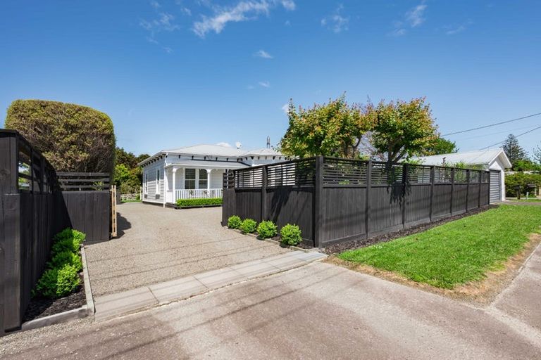 Photo of property in 20 Bell Street, Otaki, 5512