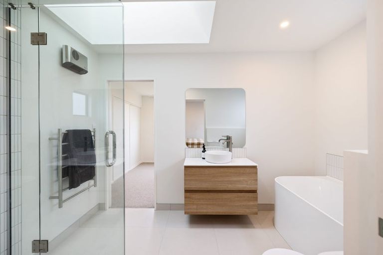 Photo of property in 11 Ketton Place, St Albans, Christchurch, 8052