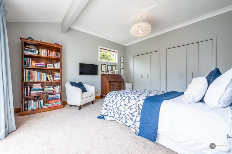 Photo of property in 24 Fitzherbert Street, Alicetown, Lower Hutt, 5010