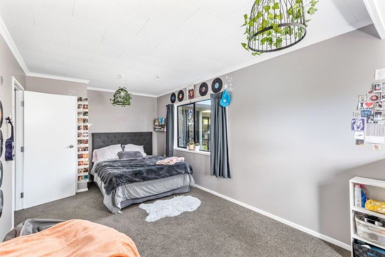 Photo of property in 68 Brois Street, Frankleigh Park, New Plymouth, 4310