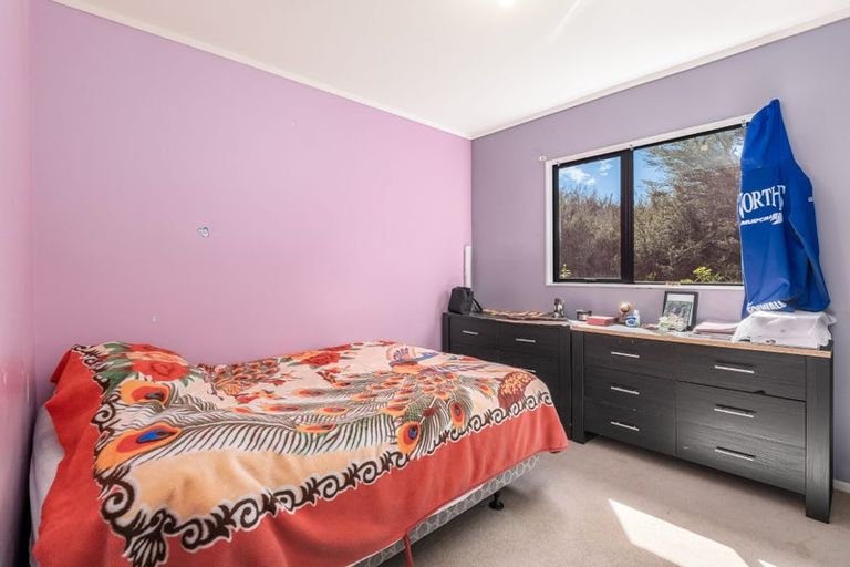 Photo of property in 2 Cromarty Place, Papakowhai, Porirua, 5024
