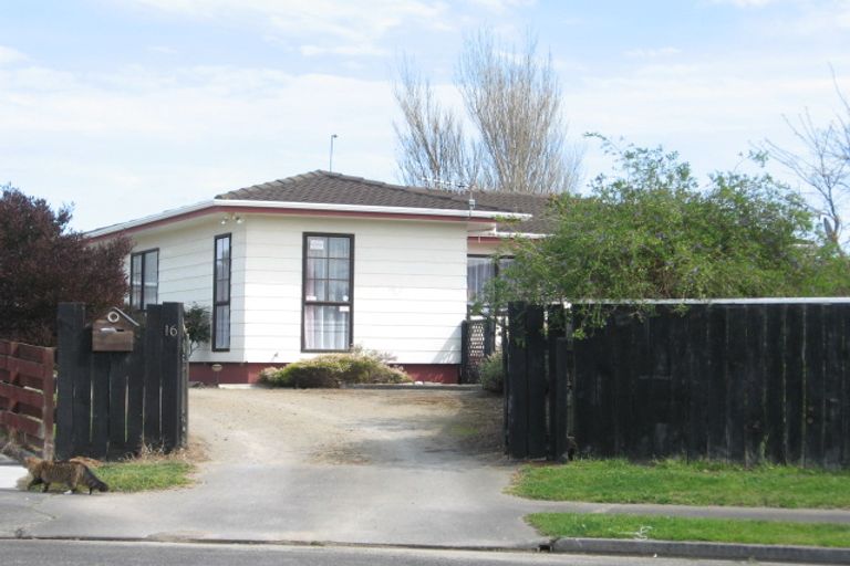 Photo of property in 16 Sheffield Place, Springvale, Whanganui, 4501