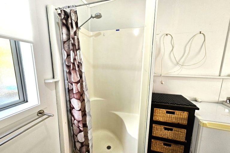 Photo of property in 13 Kowhai Street, Kaka Point, 9271