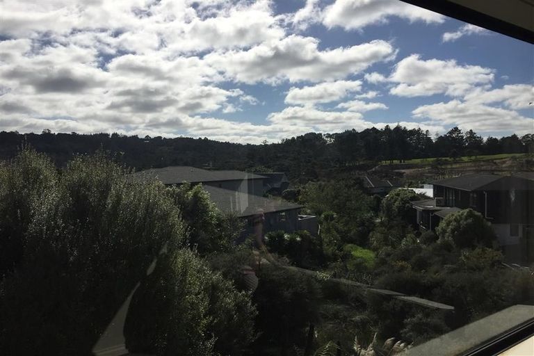 Photo of property in 242 Schnapper Rock Road, Schnapper Rock, Auckland, 0632