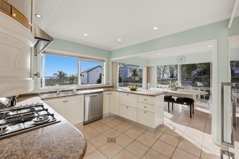 Photo of property in 10 Etherege Place, Howick, Auckland, 2014