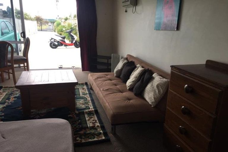 Photo of property in 22a Heath Street, St Andrews, Hamilton, 3200