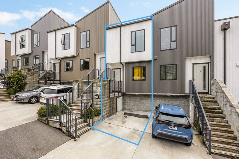 Photo of property in 3/23 Middleton Road, Johnsonville, Wellington, 6037