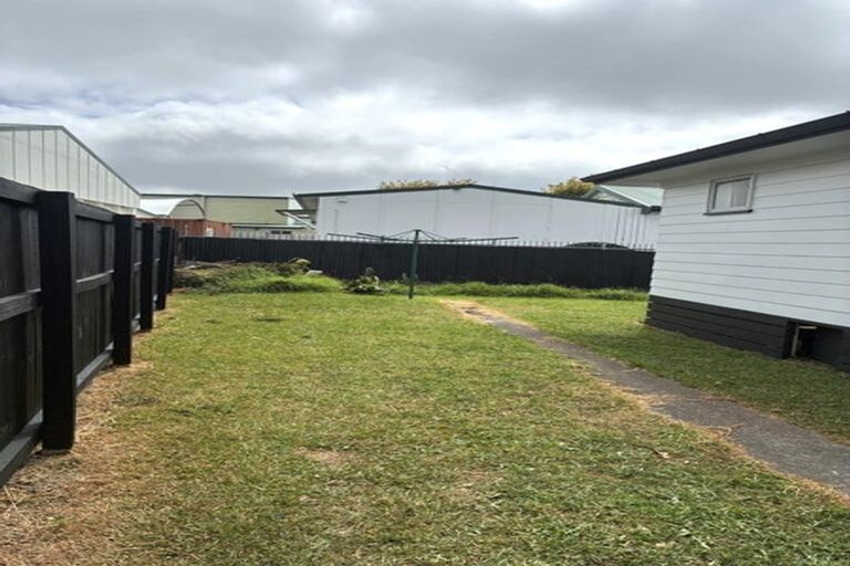 Photo of property in 1/13 Narada Place, Papatoetoe, Auckland, 2025