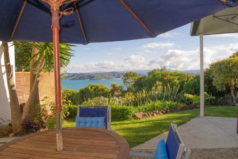 Photo of property in 91 Centennial Drive, Whitianga, 3510