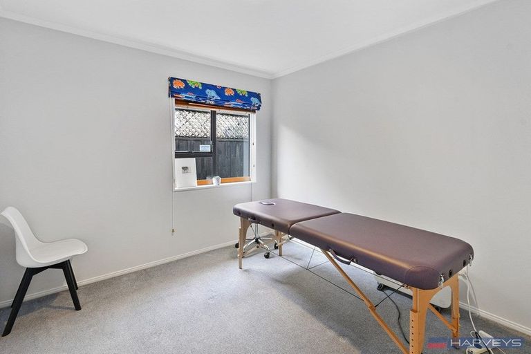 Photo of property in 28 Lemonwood Place, The Gardens, Auckland, 2105