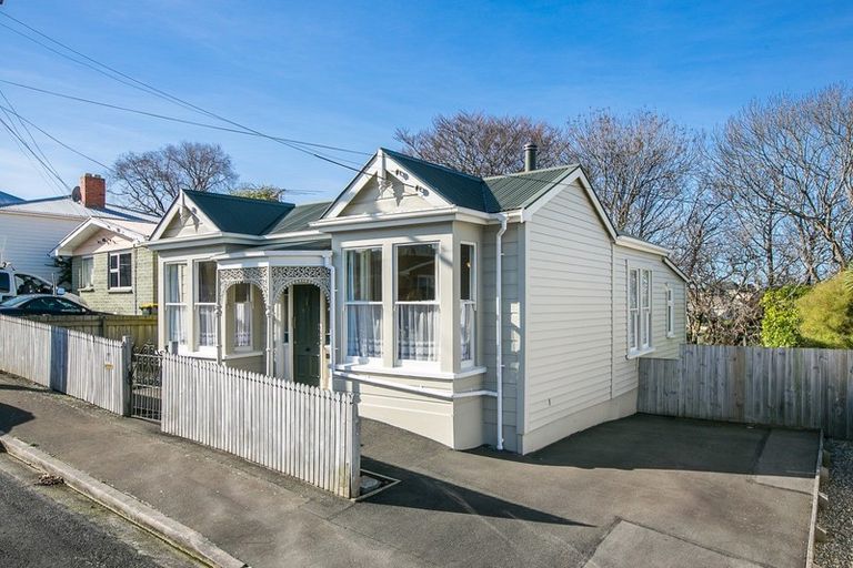 Photo of property in 27 Peel Street, Mornington, Dunedin, 9011