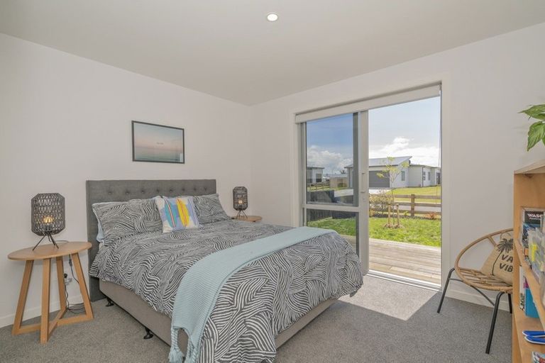 Photo of property in 11 Navigation Drive, Cooks Beach, Whitianga, 3591