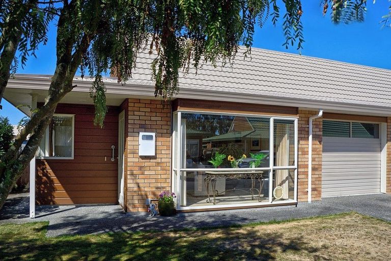 Photo of property in Holdsworth Villas, 59/2 William Donald Drive, Solway, Masterton, 5810