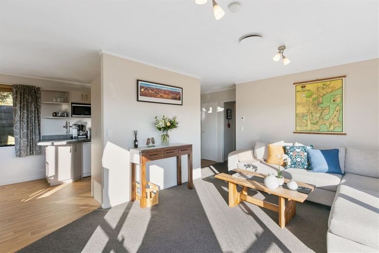 Photo of property in 16b Trinidad Crescent, Grenada Village, Wellington, 6037