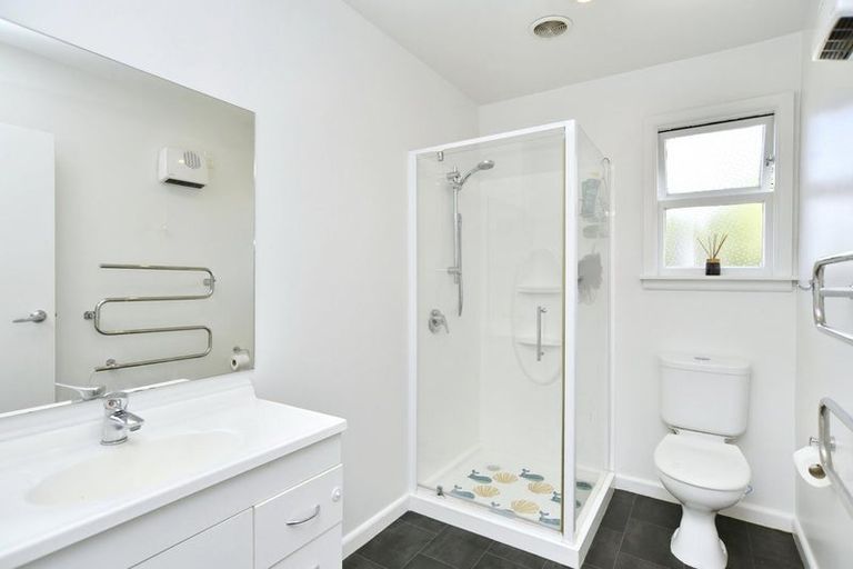 Photo of property in 7 Grimseys Road, Redwood, Christchurch, 8051