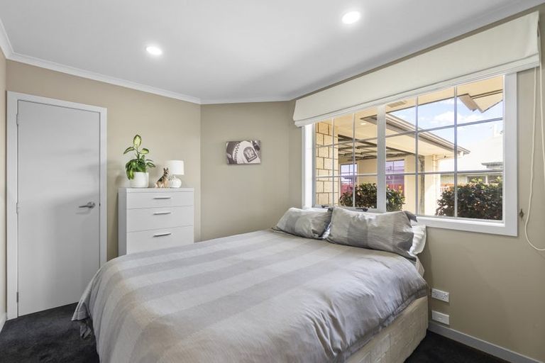 Photo of property in 17 Farleigh Close, Huntington, Hamilton, 3210