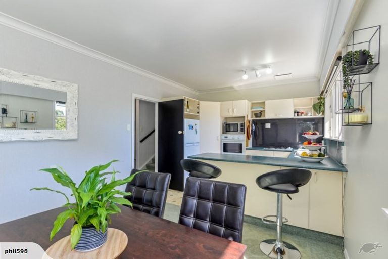 Photo of property in 1 Buick Crescent, Awapuni, Palmerston North, 4412