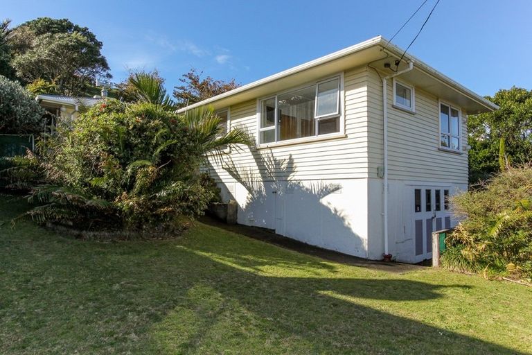 Photo of property in 13 Clearmont Crescent, Blagdon, New Plymouth, 4310