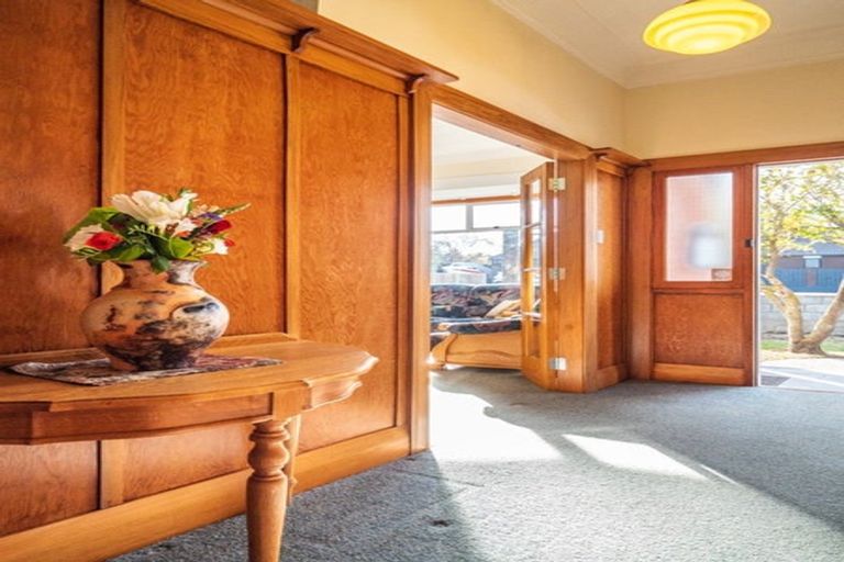 Photo of property in 3 Mornington Road, Balaclava, Dunedin, 9011