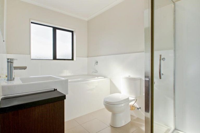 Photo of property in 3 Galora Close, Flat Bush, Auckland, 2019