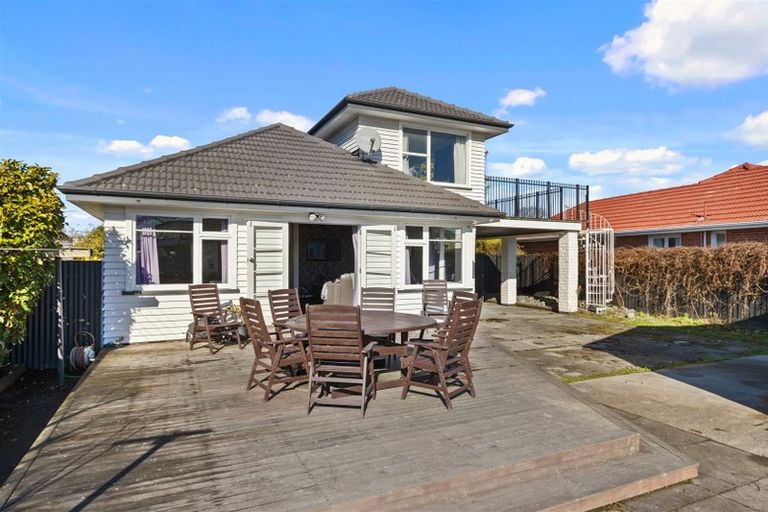 Photo of property in 8 Mappleton Avenue, Burnside, Christchurch, 8053